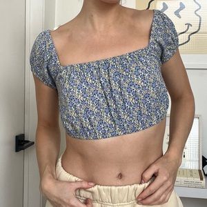 Flower backless crop top in size S